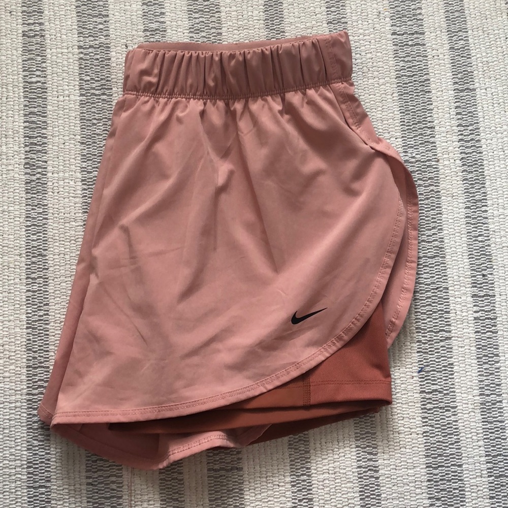 NWOT Nike Women’s Flex 2-1 High Waisted Shorts